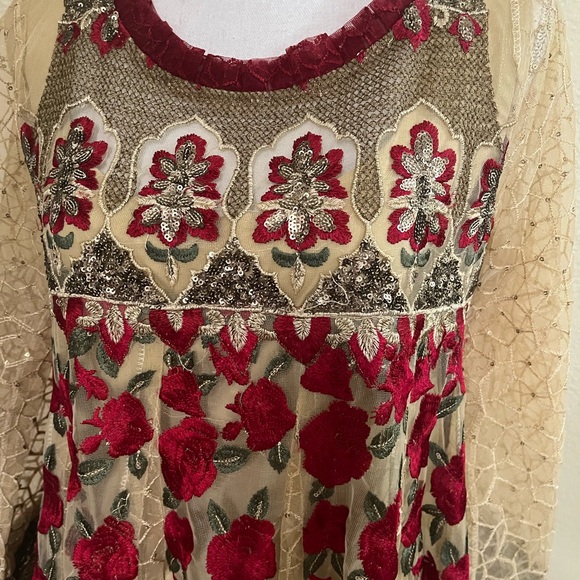 Fully Embroidered Net 3-Piece Pant Suit - New - Picture 4 of 12